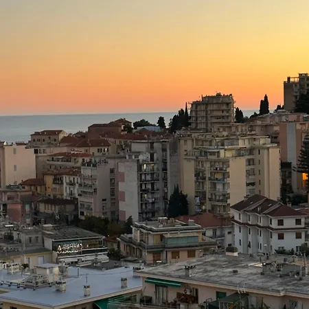 Διαμέρισμα Idyllic Panoramic Escape Σαν Ρέμο