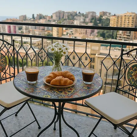 Panoramic Sea-view In Apartamento Sanremo
